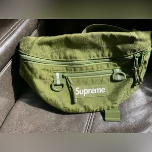 Olive Fanny pack. (: